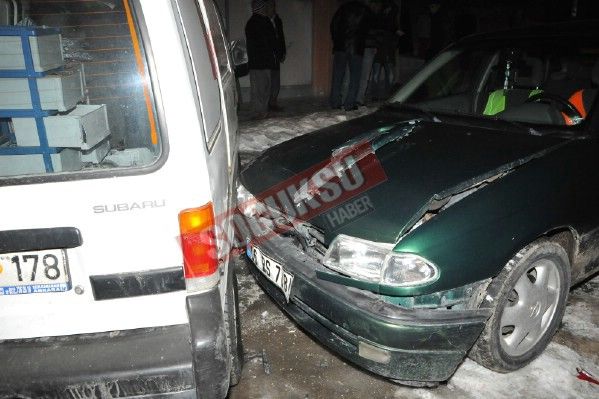 ANKARA CADDESİ ÜZERİNDE ZİNCİRLEME TRAFİK KAZASI