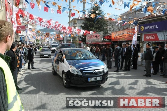 AK PARTİ SEÇİM KOORDİNASYON MERKEZİ AÇILDI