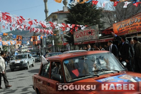 AK PARTİ SEÇİM KOORDİNASYON MERKEZİ AÇILDI