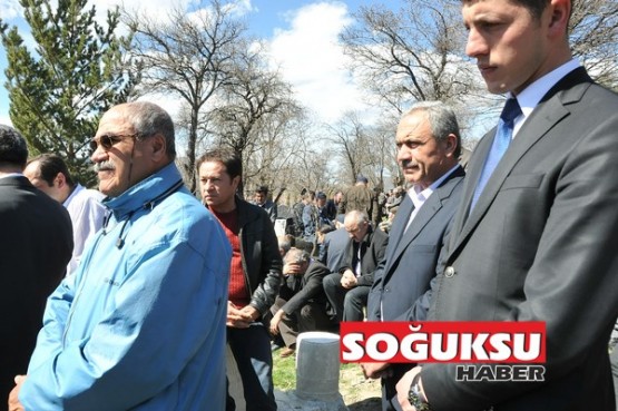 DURMUŞ BÜYÜK SON YOLCULUĞUNA UĞURLANDI