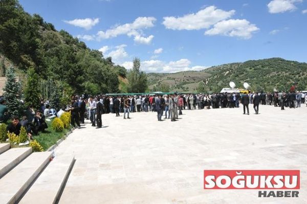 ÜLKÜCÜ ŞEHİTLER KIZILCAHAMAM'DA ANILDI