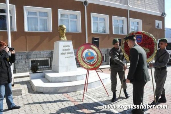 KIZILCAHAMAMDA ÇANAKKALE ZAFERİ TÖRENLE ANILDI