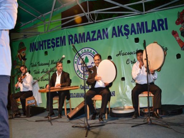 RAMAZAN AKŞAMLARINDA FARKLI PROGRAMLAR