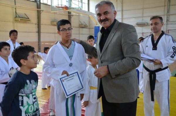 TAEKWONDO'DA BAŞARI BELGESİ