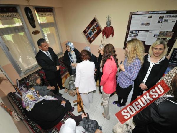 VALİ VE KAYMAKAM EŞLERİ KIZILCAHAMAM'DA
