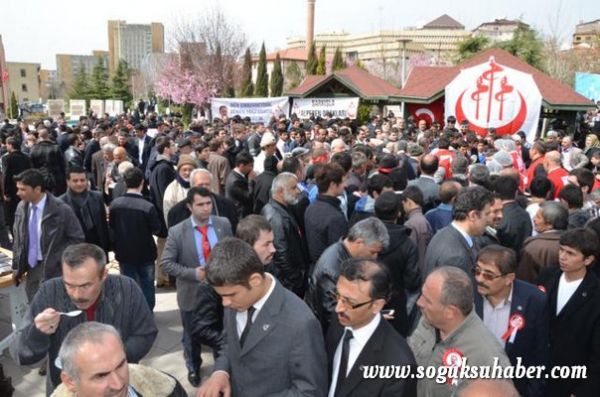 MUHSİN YAZICIOĞLU KABRİ BAŞINDA ANILDI