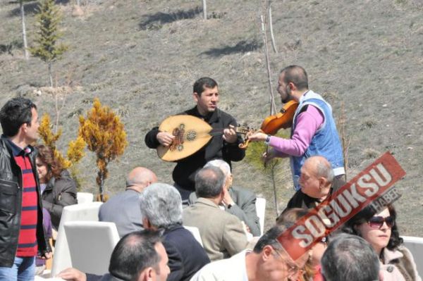 YAŞLILARA VOLKSWAGEN TURU