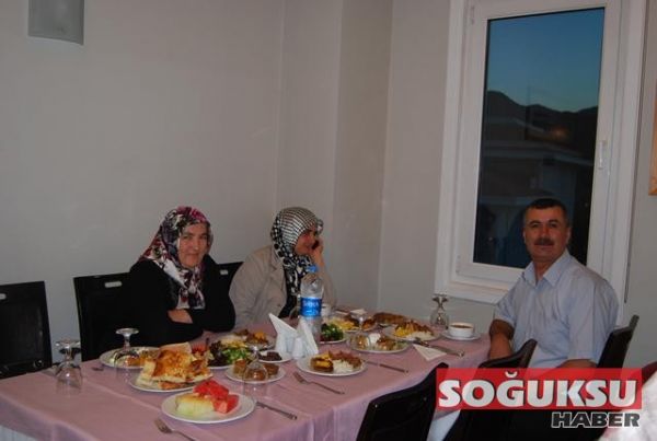 BELEDİYEDEN PERSONELE İFTAR