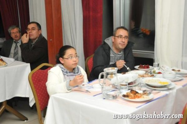 EĞİTİM BİR-SEN İSTİŞARE YEMEĞİNDE BİRARAYA GELDİ