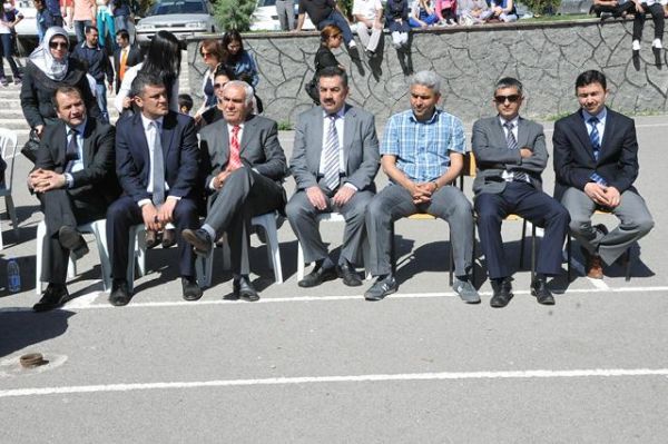 19 MAYIS KIZILCAHAMAM'DA COŞKUYLA KUTLANDI