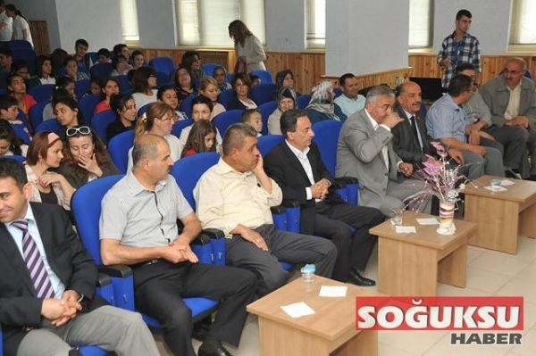 SAĞLIK MESLEK OCAK TİYATROSUNU SERGİLEDİ