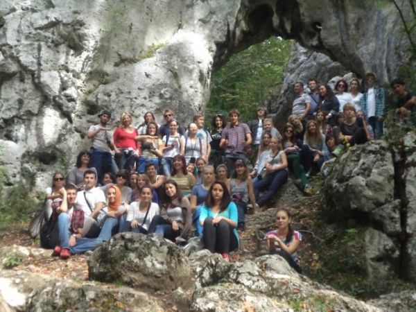 ANADOLU LİSESİ POLANYADAN DÖNDÜ