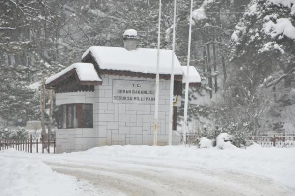 KIZILCAHAMAM BEYAZLARA BÜRÜNDÜ