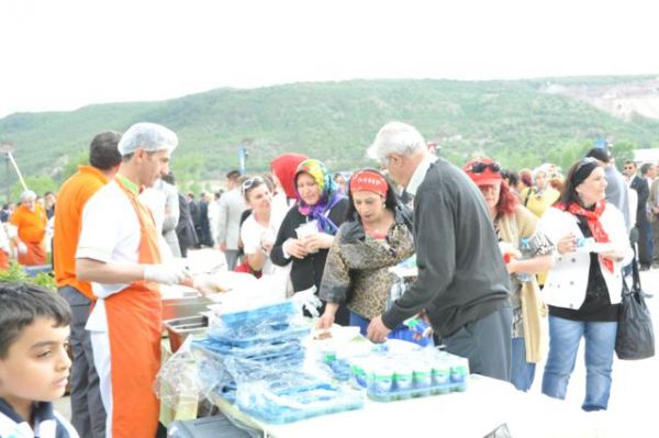 MHP ÜLKÜCÜ ŞEHİTLERİ ANDI