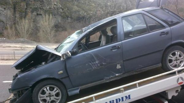 KIZILCAHAMAMDA TRAFİK KAZASI BİR YARALI