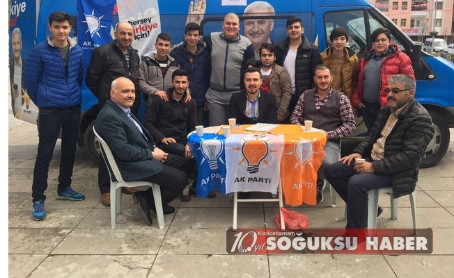 AK PARTİ GENÇLİK KOLLARI ÜYE STANDI AÇTI