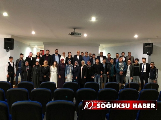 AK PARTİDE SOSYAL MEDYA EĞİTİMİ