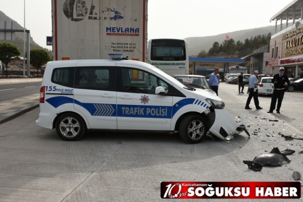 KIZILCAHAMAM’DA TRAFİK KAZASI