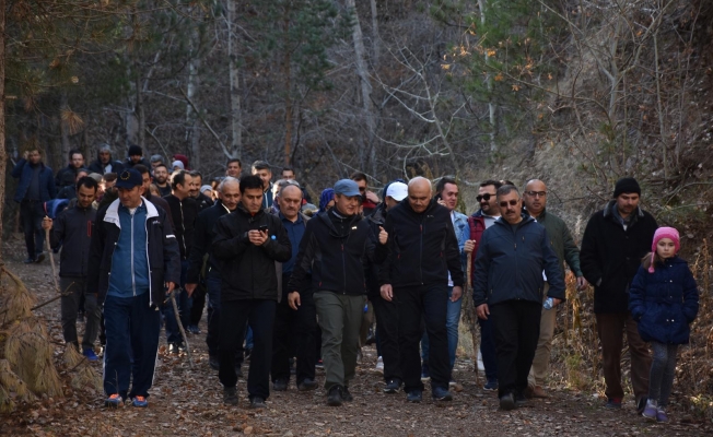 KIZILCAHAMAM’DA ÖĞRETMENLERDEN DOĞA YÜRÜYÜŞÜ