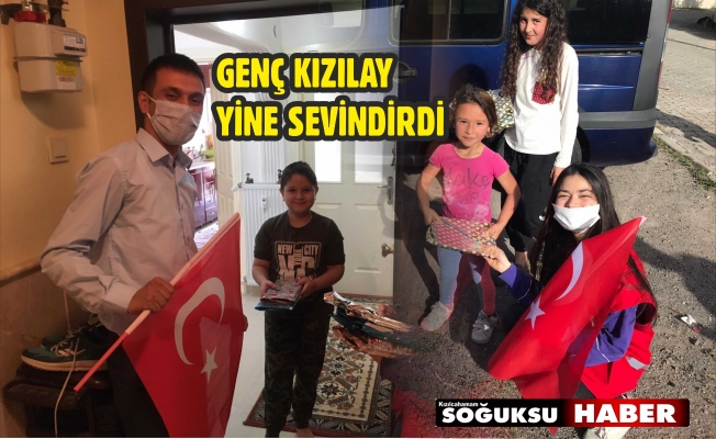 GENÇ KIZILAY 19 MAYIS DA KİTAP DAĞITTI