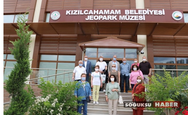 EMEKLİ SUBAYLARDAN SOSYAL MESAFELİ KIZILCAHAMAM GEZİSİ