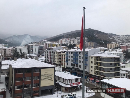 KIZILCAHAMAM'A MEVSİMİN İLK KARI DÜŞTÜ