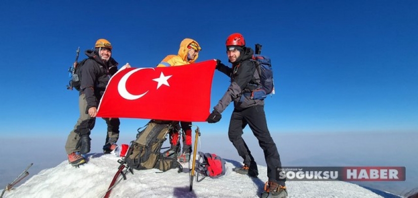 KIZILCAHAMAMLI HEMŞERİMİZ AĞRI DAĞINDAN 30 AĞUSTOS ZAFER BAYRAMI MESAJI VERDİ