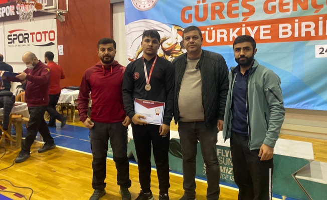 TOKİ SPOR LİSESİ SAMSUNDAN İKİNCİLİKLE DÖNDÜ