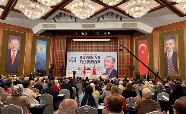 AK PARTİ KAMPI AÇILIŞ KONUŞMASI İLE BAŞLADI