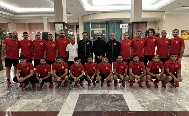 SANATÇI ŞERİF SAKA MİLLİ TAKIM  KAMPINDAN MESAJ VERDİ.. 