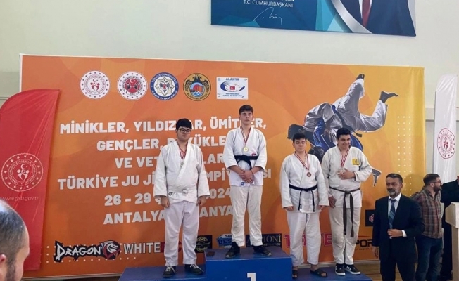 HEMŞERİMİZ MEHMET SERTTEK U-18 JUJİTSU TÜRKİYE ŞAMPİYONU OLDU