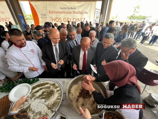 KIZILCAHAMAM MUTFAĞI ANKARA MİLLET BAHÇESİNDE TANITILIYOR KIZILCAHAMAM MUTFAĞI ANKARA MİLLET BAHÇESİNDE TANITILIYOR