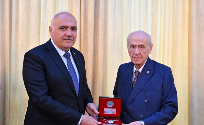 DEVLET BAHÇELİYE ANLAMLI HEDİYE