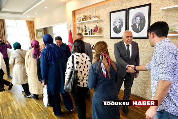 BAŞKAN ACAR PERONELİ İLE MAKAMINDA BAYRAMLAŞTI