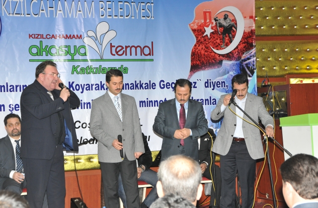 ÇANAKKALE ŞEHİTLERİ İÇİN ANLAMLI GECE