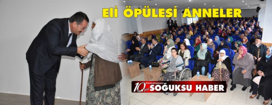 ELİ ÖPÜLESİ ANNELER