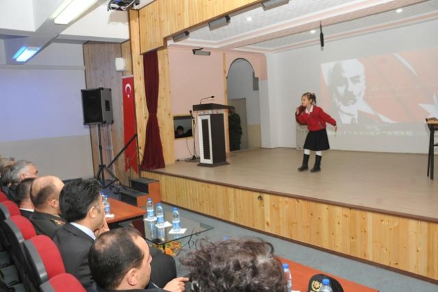 KIZILCAHAMAMDA ÇANAKKALE ZAFERİ TÖRENLE ANILDI