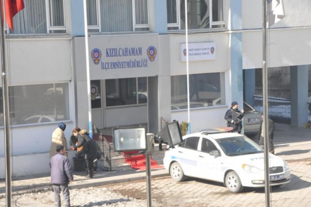 KIZILCAHAMAM’DA İKİ HIRSIZLIK VAKASI