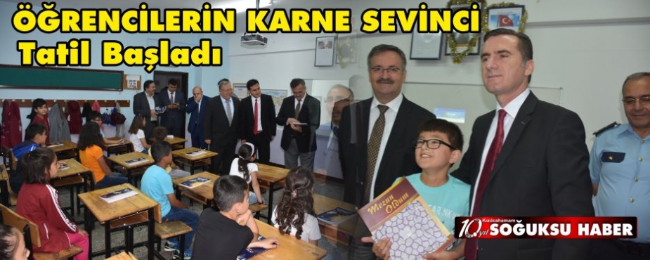 ÖĞRENCİLER KARNELERİNİ ALDI