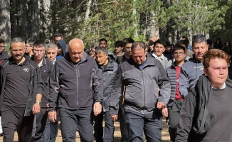 KIZILCAHAMAM DA GENÇLİK YÜRÜYÜŞÜ YAPILDI