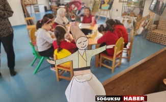 ÖĞRENCİLERDEN MEVLANA HAFTASI ETKİNLİĞİ