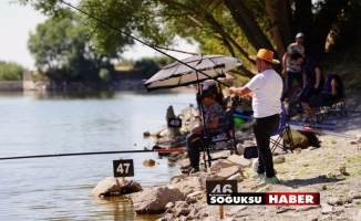 GELENEKSEL BALIK TUTMA YARIŞMASI YAPILDI