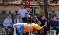 AK PARTİ GENÇLİK KOLLARI ÜYE STANDINI MAHALLEYE AÇTI