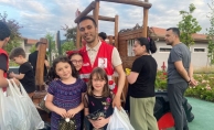 GENÇ KIZILAY BU BAYRAMDA DA ÇOCUKLARI UNUTMADI