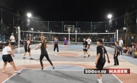 VOLEYBOL TURNUVASI SONA ERDİ