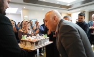 BAŞKAN ACAR'A DOĞUM GÜNÜ SÜPRİZİ
